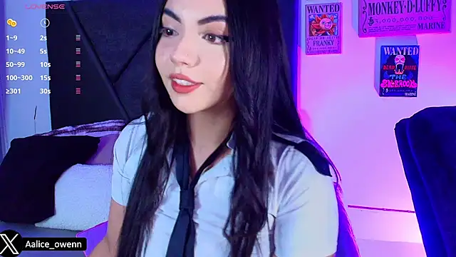 Snapshot of Aliceowenn chatting on 2, 12, 2025 Aliceowenn online show from 2, 12, 2025