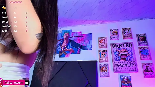 Snapshot of Aliceowenn chatting on 3, 12, 2025 Aliceowenn online show from 3, 12, 2025