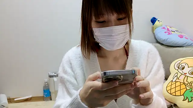 Snapshot of hi---chan- chatting on 19, 12, 2024 hi---chan- online show from 19, 12, 2024