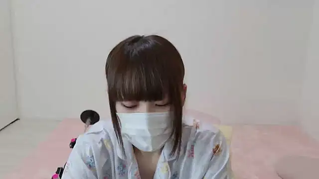 Snapshot of hi---chan- chatting on 10, 9, 2025 hi---chan- online show from 10, 9, 2025