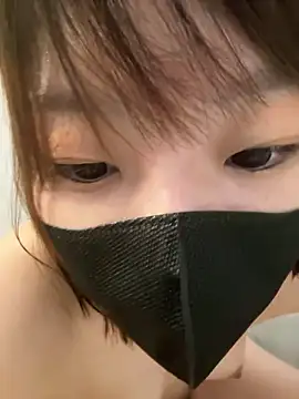 Snapshot of hi---chan- chatting on 20, 6, 2026 hi---chan- online show from 20, 6, 2026