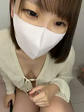 Snapshot of hi---chan- chatting on 6, 7, 2026 hi---chan- online show from 6, 7, 2026