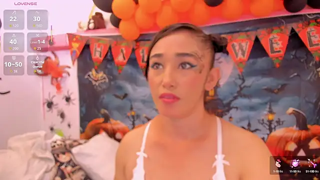 charlotte-11 online show from 16, 10, 2025