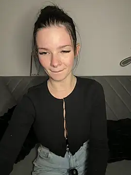 RoxiBlack online show from 5, 3, 2026