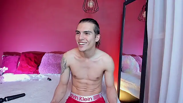Snapshot of _Tattoo_Couple chatting on 1, 5, 2026 Tattoo Couple online show from 1, 5, 2026