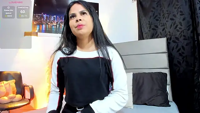 Snapshot of Julieta_Coopeer_ chatting on 29, 6, 2026 Julieta Coopeer online show from 29, 6, 2026