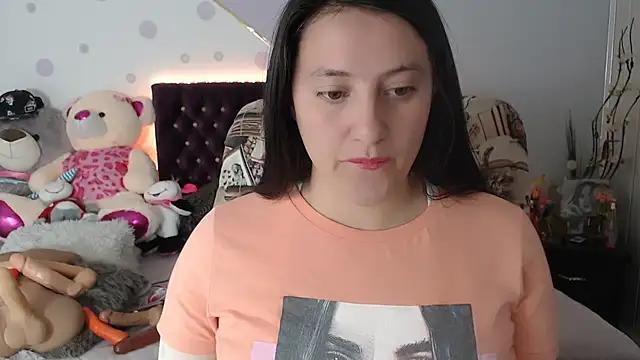 Snapshot of Lorenahot_06 chatting on 3, 3, 2025 Lorenahot 06 online show from 3, 3, 2025