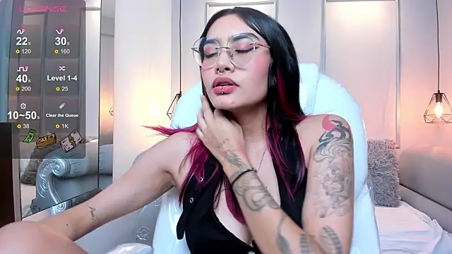 AzuraKindong online show from 9, 1, 2025