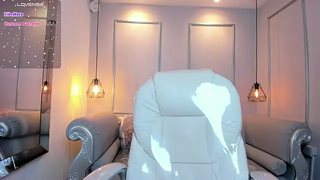 AzuraKindong online show from 17, 10, 2025