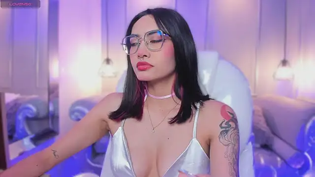 AzuraKindong online show from 6, 3, 2026