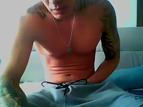 Skater29xx2 online show from 22, 1, 2025