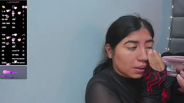 Snapshot of hottie_mine_ chatting on 30, 12, 2024 hottie mine online show from 30, 12, 2024