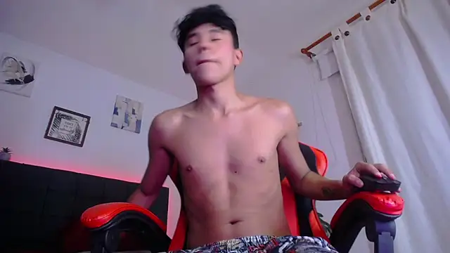 Angel esteban fx online show from 9, 10, 2025