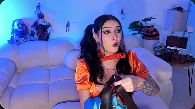 Snapshot of freya_bella_ chatting on 16, 10, 2025 freya bella online show from 16, 10, 2025