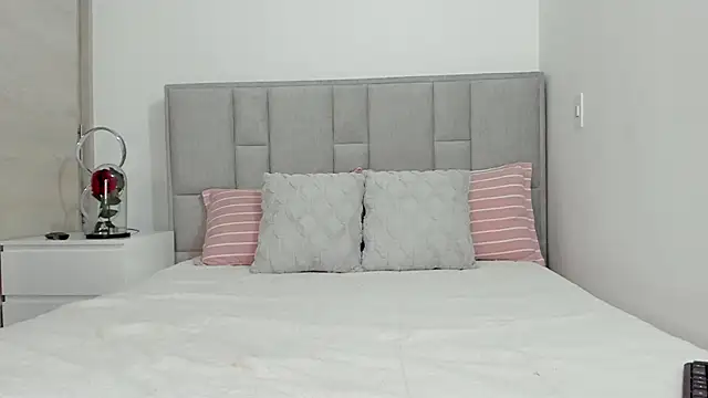 Shana Rymer online show from 26, 2, 2025