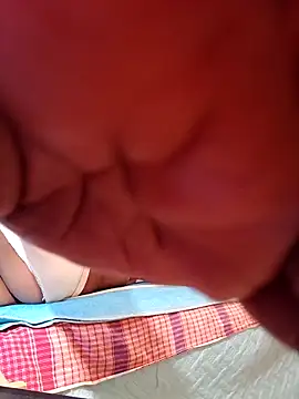 Snapshot of curvybigAssxx chatting on 2, 12, 2025 curvybigAssxx online show from 2, 12, 2025