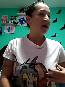 Snapshot of emilypoppy3 chatting on 17, 12, 2024 emilypoppy3 online show from 17, 12, 2024
