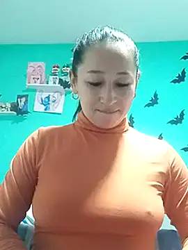 Snapshot of emilypoppy3 chatting on 20, 12, 2024 emilypoppy3 online show from 20, 12, 2024