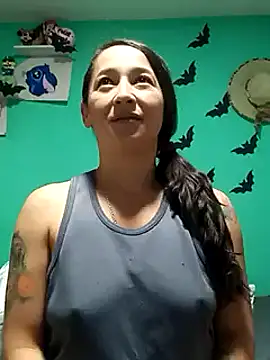 Snapshot of emilypoppy3 chatting on 28, 1, 2025 emilypoppy3 online show from 28, 1, 2025