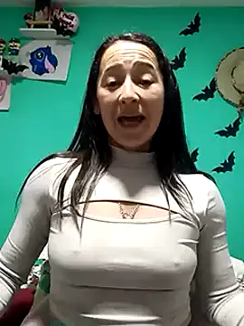 Snapshot of emilypoppy3 chatting on 5, 2, 2025 emilypoppy3 online show from 5, 2, 2025