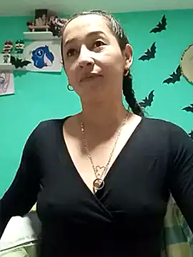 Snapshot of emilypoppy3 chatting on 13, 2, 2025 emilypoppy3 online show from 13, 2, 2025