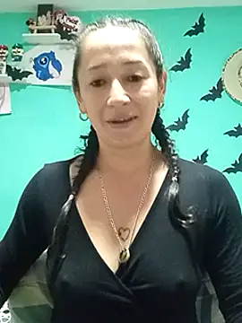 Snapshot of emilypoppy3 chatting on 13, 2, 2025 emilypoppy3 online show from 13, 2, 2025