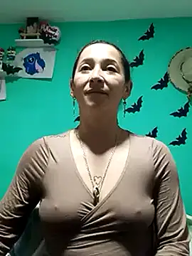 Snapshot of emilypoppy3 chatting on 15, 2, 2025 emilypoppy3 online show from 15, 2, 2025