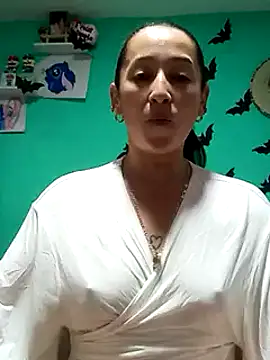 Snapshot of emilypoppy3 chatting on 18, 2, 2025 emilypoppy3 online show from 18, 2, 2025