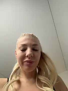 Snapshot of NewLale chatting on 24, 5, 2026 NewLale online show from 24, 5, 2026
