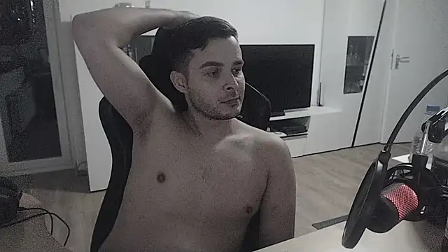 SharkLuigi online show from 25, 1, 2025