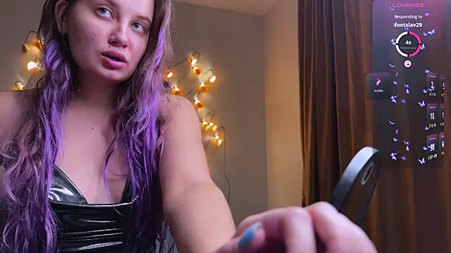 Snapshot of Femdom_Lola chatting on 9, 2, 2025 Femdom Lola online show from 9, 2, 2025