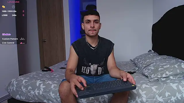 Aron-santoro online show from 18, 12, 2025