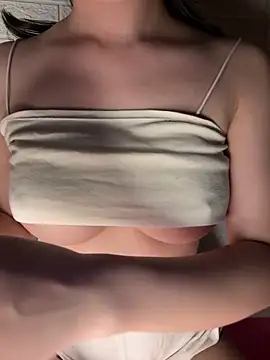 Thao-Cherry online show from 18, 10, 2025