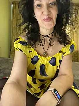 Snapshot of Katie-n chatting on 20, 2, 2025 Katie-n online show from 20, 2, 2025