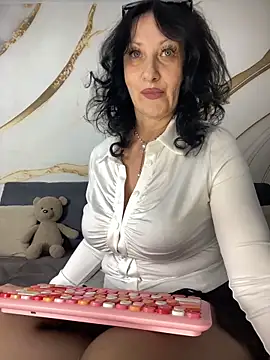 Katie-n online show from 29, 10, 2025