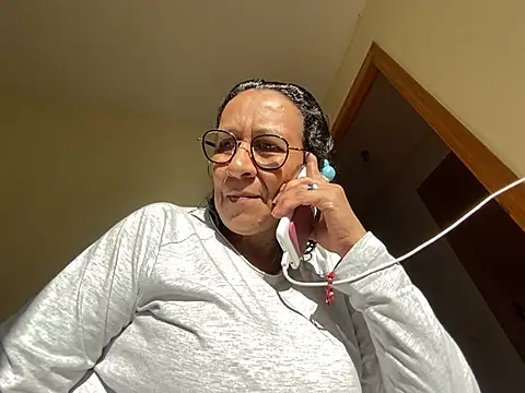 Snapshot of sweeviolet chatting on 14, 12, 2024 sweeviolet online show from 14, 12, 2024