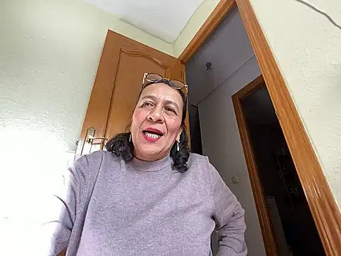 Snapshot of sweeviolet chatting on 19, 12, 2024 sweeviolet online show from 19, 12, 2024