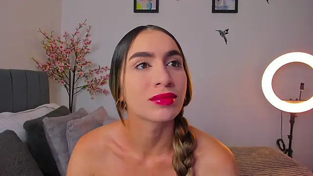 Snapshot of im_sarah34 chatting on 13, 2, 2025 im sarah34 online show from 13, 2, 2025