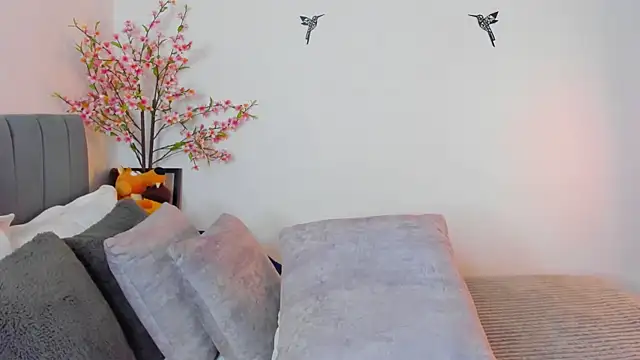 Snapshot of im_sarah34 chatting on 28, 2, 2025 im sarah34 online show from 28, 2, 2025