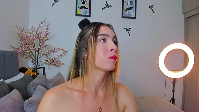 Snapshot of im_sarah34 chatting on 15, 3, 2025 im sarah34 online show from 15, 3, 2025