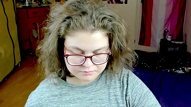 Sashy Way online show from 9, 10, 2025