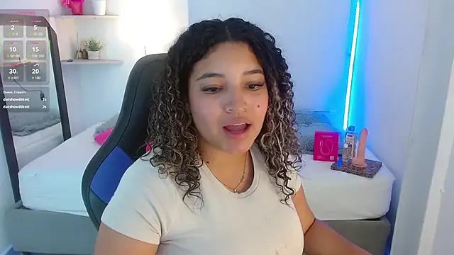 Julia Boobs online show from 27, 9, 2025