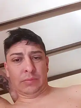 Snapshot of TuBandi2 chatting on 12, 11, 2025 TuBandi2 online show from 12, 11, 2025