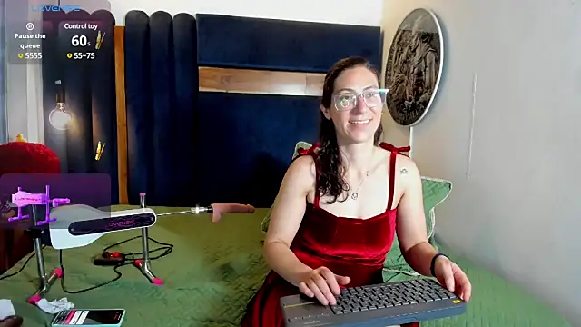 Snapshot of Andromeda-jade chatting on 8, 12, 2024 Andromeda-jade online show from 8, 12, 2024