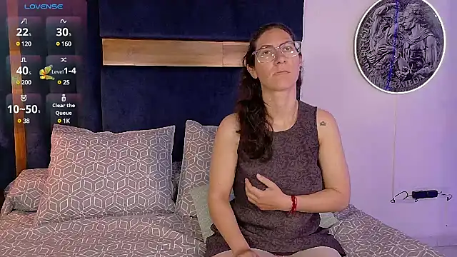 Snapshot of Andromeda-jade chatting on 2, 3, 2025 Andromeda-jade online show from 2, 3, 2025