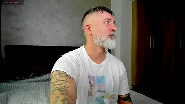 BlowMyXXL online show from 31, 1, 2025