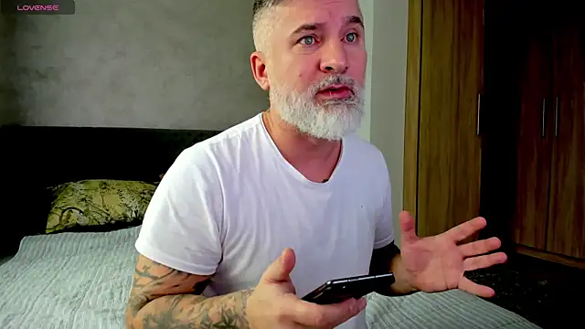 BlowMyXXL online show from 2, 2, 2025