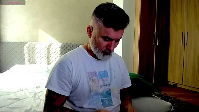 BlowMyXXL online show from 26, 2, 2025