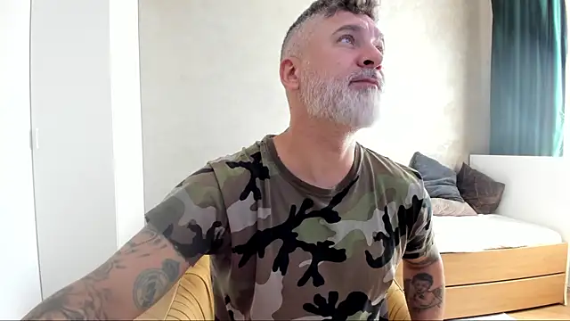 BlowMyXXL online show from 11, 9, 2025