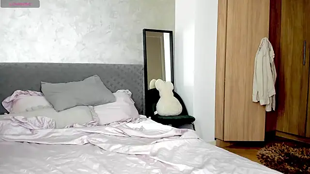 BlowMyXXL online show from 24, 9, 2025